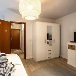 Hues Wuef Im Haus Ornum Appartamento Westerland