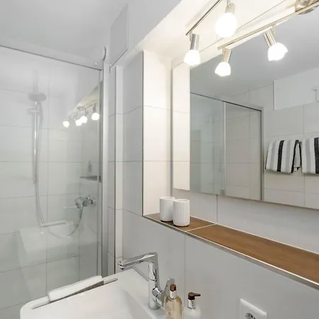 Hues Wuef Im Haus Ornum * Βέστερλαντ