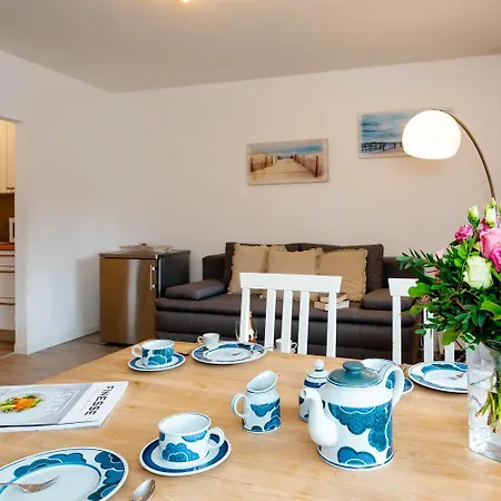 Hues Wuef Im Haus Ornum Апартаменты Вестерланд